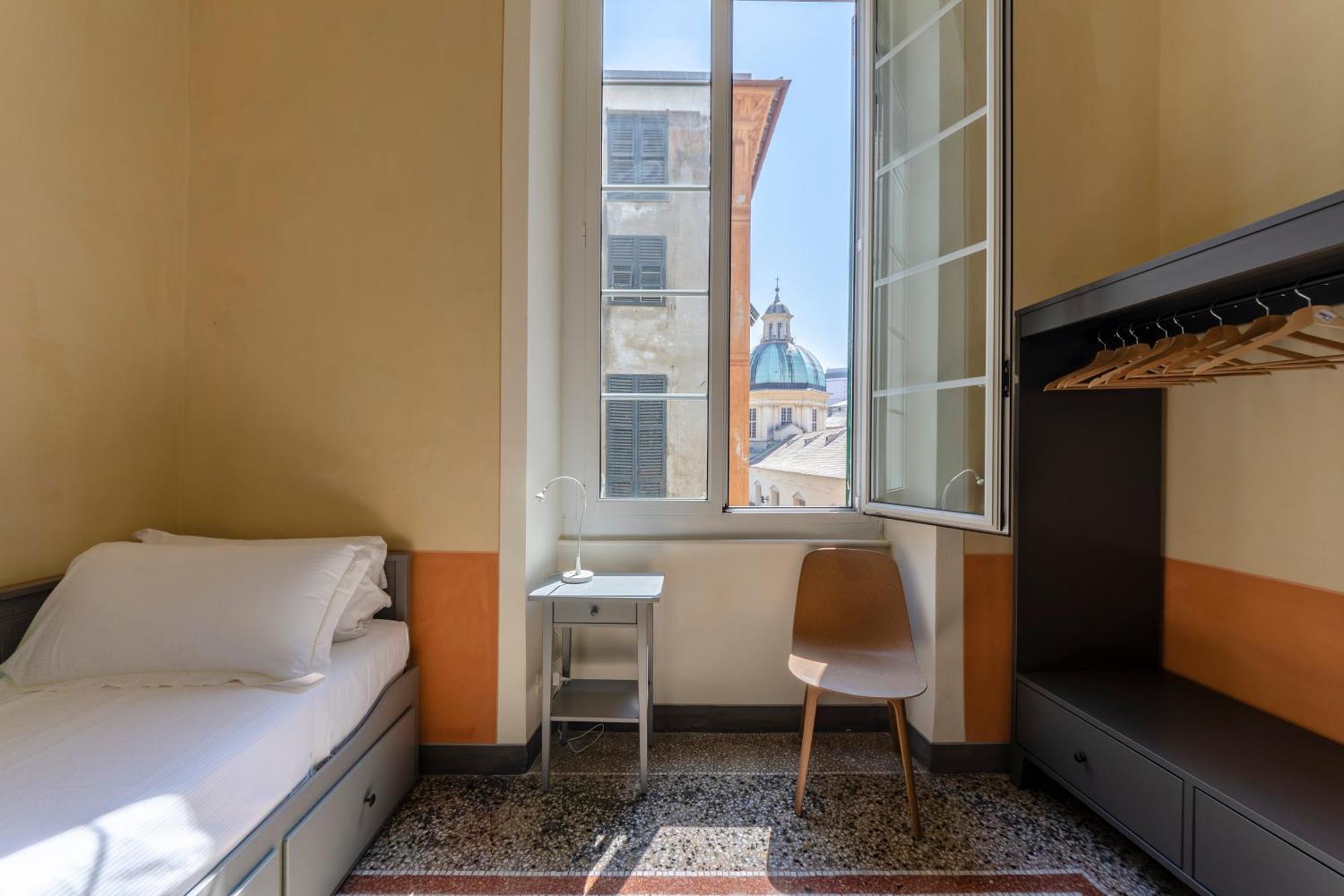 Precious Historic Center - Happy Apartment Genoa