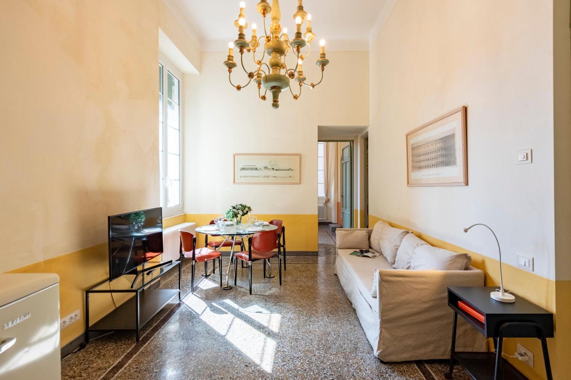 Apartment Precious Historic Center - Happy Genoa