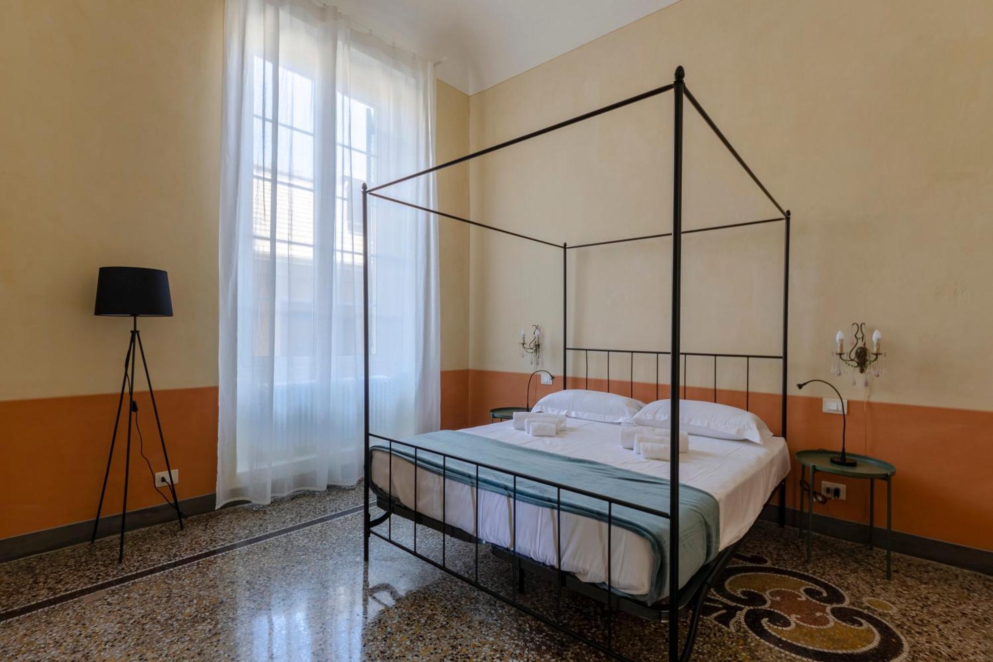 Apartment Precious Historic Center - Happy